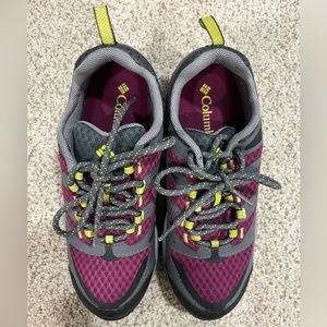 Columbia hiking shoes
